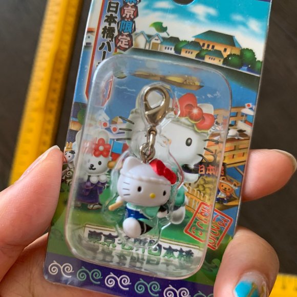 2005 HELLO KITTY 'NIHONBASHI' TOKYO EXCLUSIVE CELL CHARM - Picture 7 of 7